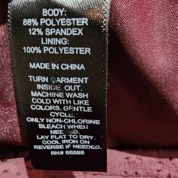 Express A-line Mini Skirt Size 8 Burgundy Faux Suede Perforated Lined EUC - Picture 7 of 7